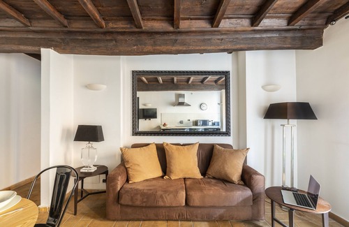 Monti House | Completely renovated apartment next Colosseum n.2