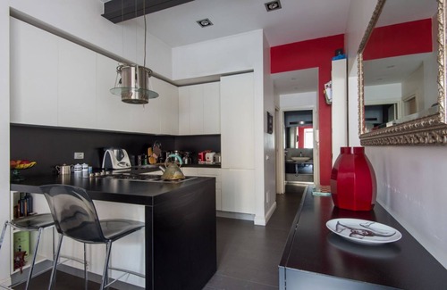 Rione V Ponte Apartment | Coronari Enchanting Two Bedroom Apartment