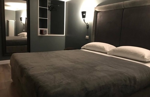 Rione V Ponte Apartment | Cozy and Luxury One Bedroom Apartment