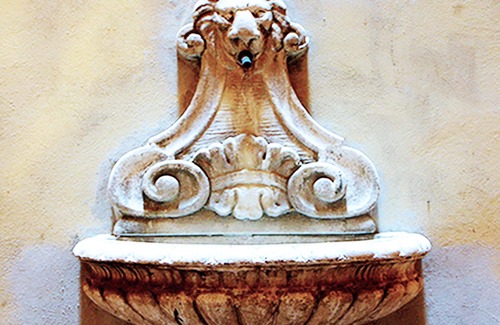Rione V Ponte Apartment | Cozy Navona Square apartment (Multiple rentals available)