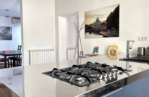 Rione IV Campo Marzio Apartment | Croce Palace unit 7 - Double Private Terrace/a few minutes from Spanish steps