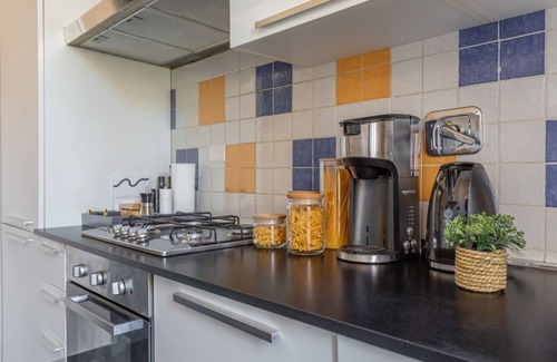 Trastevere Apartment | Daplace - Cosima Apartment III - Experience the authentic Roman atmosphere with this elegant home in the heart of the Trastevere district.