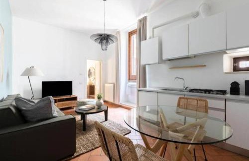 Rione V Ponte Apartment | Daplace - Emilia Apartment