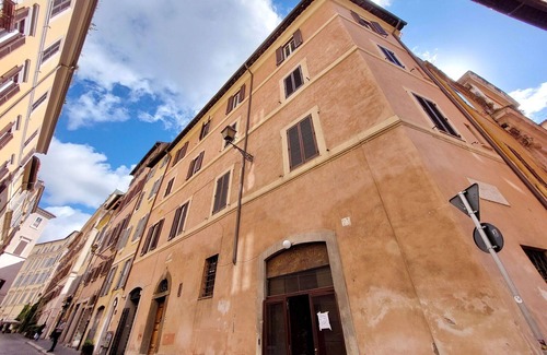 Rione V Ponte Apartment | Di Panico, Magical Navona Duplex With Terrace By Halldis