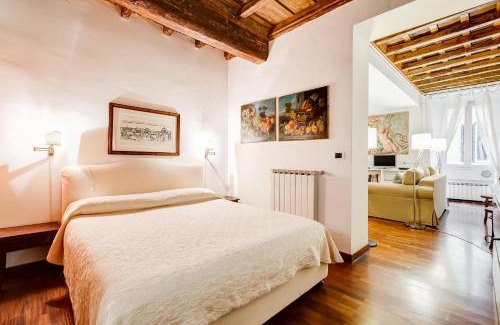 Rione IV Campo Marzio Apartment | Diana-Spanish Steps House