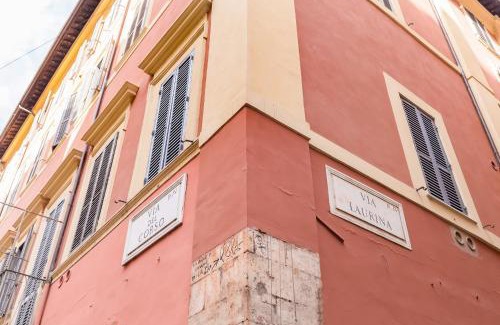 Rione IV Campo Marzio Apartment | Diana-Spanish Steps House