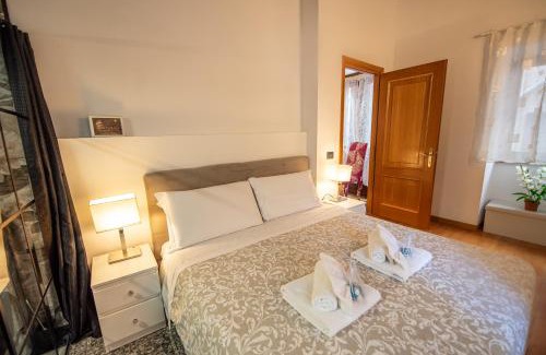 Rione III Colonna Apartment | Domitia Home SPAGNA