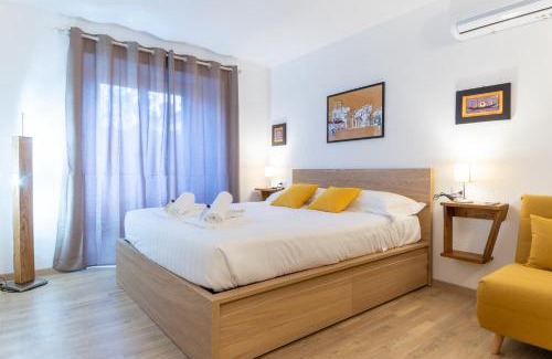 Rione II Trevi Apartment | Domus Domi Barberini Sq.