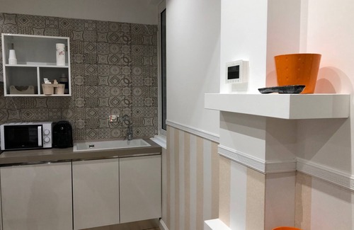 Monti Apartment | Domus St. John vacation home in the historic center of Rome. Promo 2023