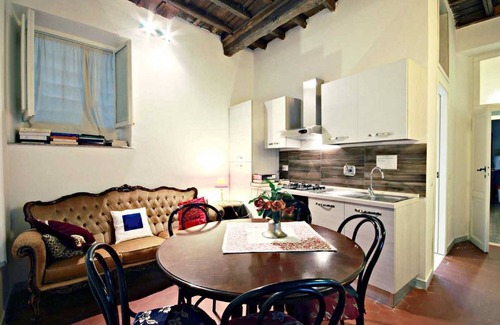 Trastevere Apartment | Elegant Apartment in Trastevere – Historic Center, A/C, Wi-Fi & Netflix