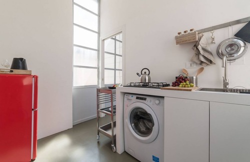 Rome City Centre Apartment | Esquilino Industrial Loft