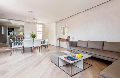 Rione V Ponte Apartment | Exclusive Rooftop-DesignD Stays