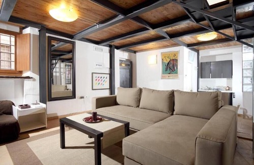 Rione V Ponte Apartment | From