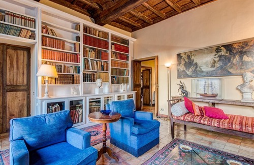 Rione VII Regola Apartment | Giulia Luxury Apartment