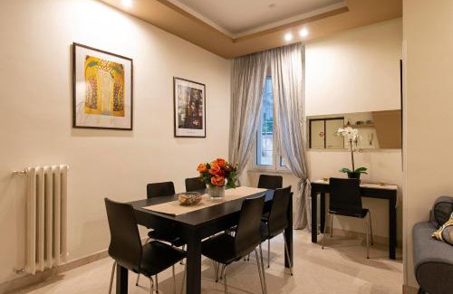 Vatican Apartment | Giulio Cesare Imperatore