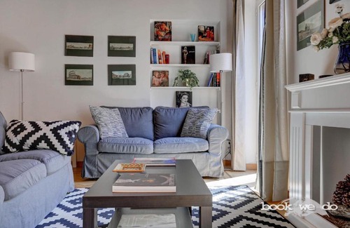 Rione II Trevi Apartment | Glamorous Trevi - Bookwedo