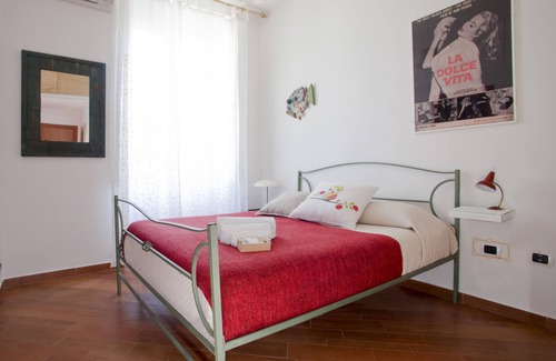 Vatican Apartment | Guest Art - Rome
