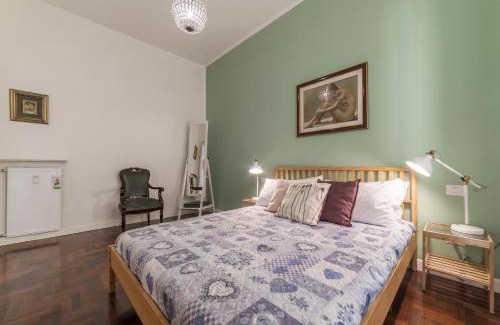 Vatican Apartment | GuestHost - Musei Vaticani Stylish Apartment