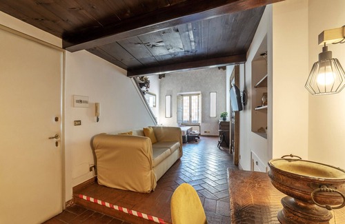 Rione V Ponte Apartment | Historical Loft with view in city center!