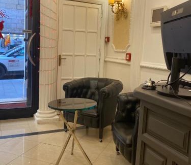Rione III Colonna Hotel | Hotel Erdarelli