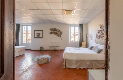 Rione II Trevi Apartment | iFlat Trevi Fountain's roomy&friendly apartment