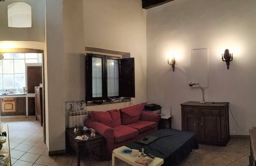 Rione XI Sant'Angelo Apartment | JEWISH GHETTO PORCH OF OCTAVIA