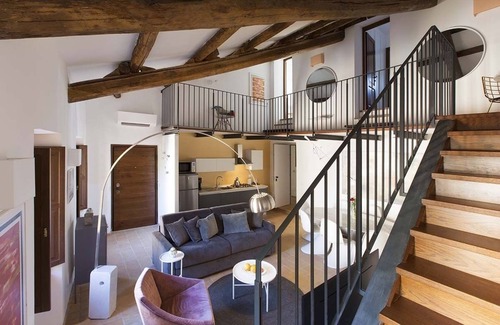 Rione VI Parione Apartment | Large apartment in Rome to rent, holiday flat Rome, self catered apartment Rome