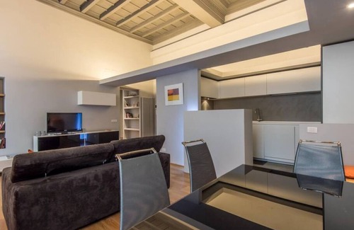 Monti Apartment | Luxury Fori Imperiali Flat