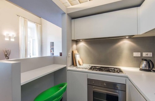 Monti Apartment | Luxury Fori Imperiali Flat