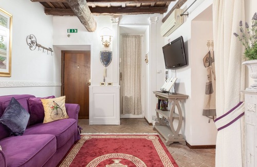 Monti House | Luxury Holiday House Luxury Holiday House CIN: IT058091B4O8TGUF2I