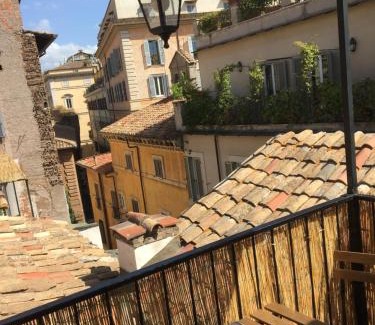 Rione VIII Sant'Eustachio Apartment | M9 Pantheon Attic 10