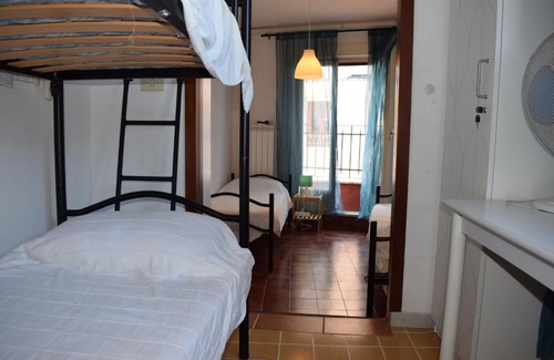Monti Hostel | Mia Lodge B&B Hostel