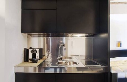 Rione V Ponte Apartment | Modern studio apartment for 2 close to Campo dei Fiori