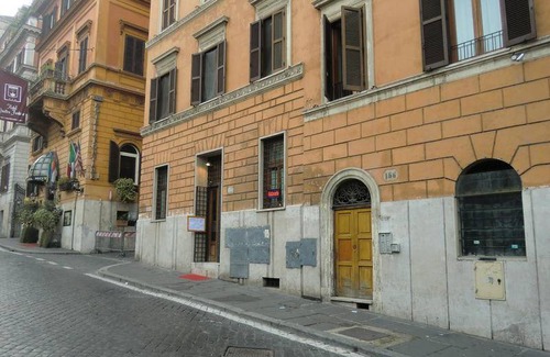 Rione II Trevi House | Motel ∙ 8 guests