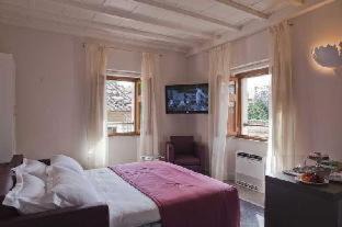 Rione VI Parione Apartment | Navona Palace Luxury Inn