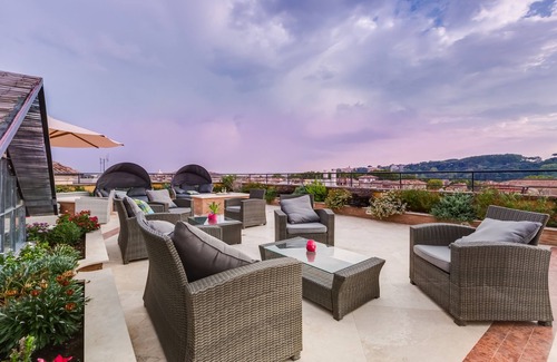 Rione V Ponte Bed & Breakfast | Navona Queen Rooftop Amazing B&B