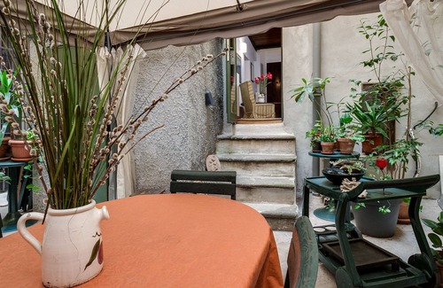 Rione V Ponte Apartment | NAVONA ROMANTIC LOFT