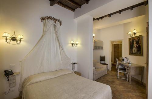 Rione VI Parione House | Off