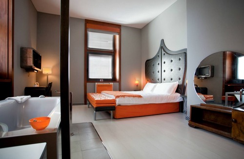 Vatican Hotel | Orange Hotel