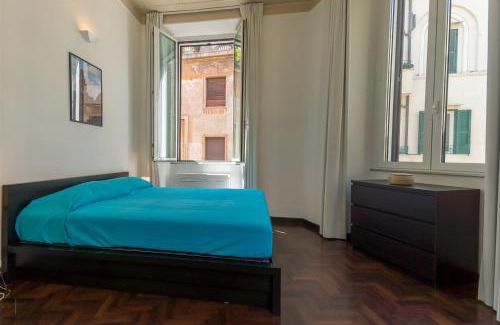 Rione IV Campo Marzio Apartment | Palazzo Borghese Lovely Flat