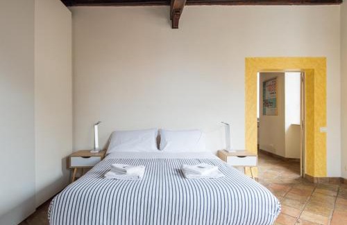 Rione VIII Sant'Eustachio Apartment | Pantheon Enchanting Luxury Apartment