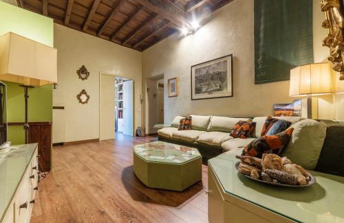 Rione VIII Sant'Eustachio Apartment | Pantheon Luxury Home