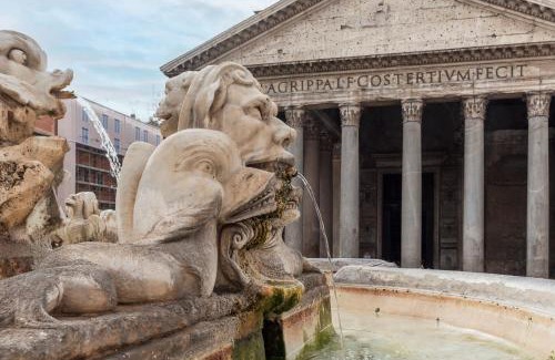 Rione VIII Sant'Eustachio Apartment | Pantheon View Apartment