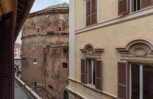Rione VIII Sant'Eustachio Apartment | Pantheon View Apartment