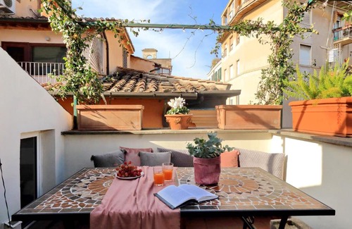 Rione VI Parione Apartment | Pellegrino 2
