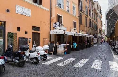 Rione VI Parione Apartment | Pellegrino Campo de' Fiori Suite