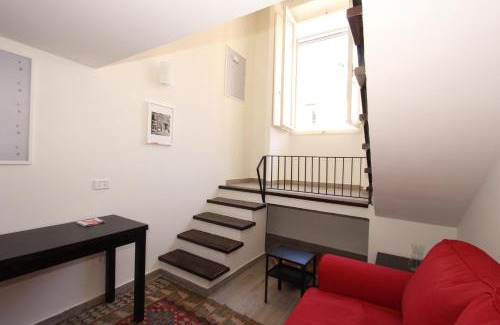Rione IV Campo Marzio Apartment | Penna Flats