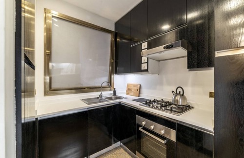 Rione IV Campo Marzio Apartment | Piazza di Spagna 90 Exclusive Apartment