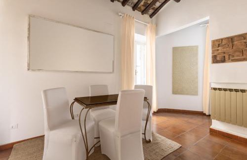 Rione V Ponte Apartment | Piazza Navona Loft for 7 people
