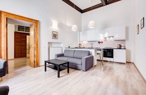 Rione IV Campo Marzio Apartment | Rampa Mignanelli Charming Apartment